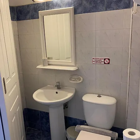 Fisilanis Beachfront Hotel 2*