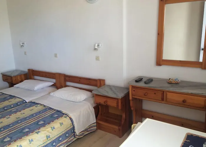 מלון Fisilanis Beachfront לוגאראס