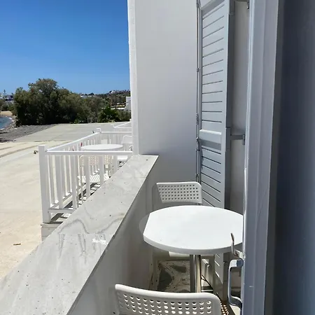 Fisilanis Beachfront Ξενοδοχείο Λογαράς