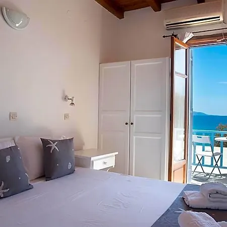 Hotel Fisilanis Beachfront 2*