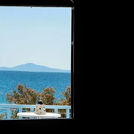 Fisilanis Beachfront Hotel