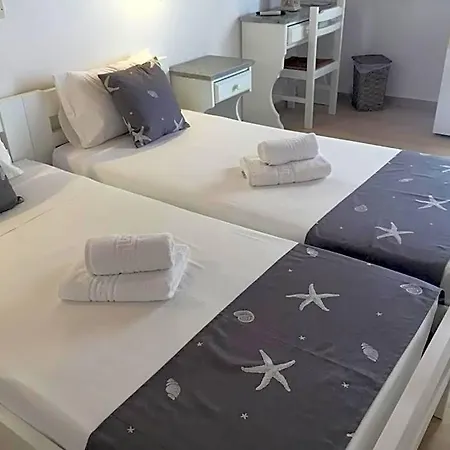 Hotel Fisilanis Beachfront 2*
