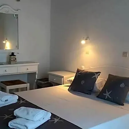 Fisilanis Beachfront Hotel Logaras