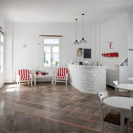 Fisilanis Beachfront Szálloda 2*